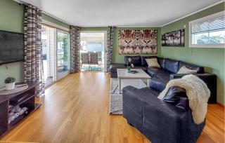 3 Bedroom Beautiful Home In Falkenberg - 8