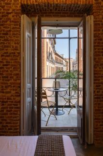 Uma Suites Fuencarral - 2