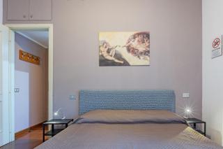 GuestHost - Hopper House - 7