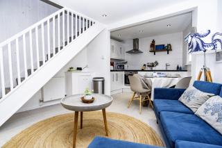 St Ives Holiday Apartment with Parking - Coastal Retreat - 9