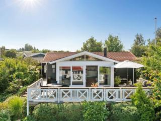 Holiday Home Elfrede - 600m from the sea by Interhome - 4