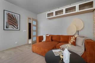 Apartament z 2 Sypialniami Kraków Parking Blisko Tauron Arena by Noclegi Renters - 1