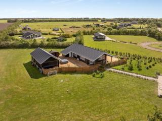 Holiday Home Gizella - 500m to the inlet by Interhome - 5