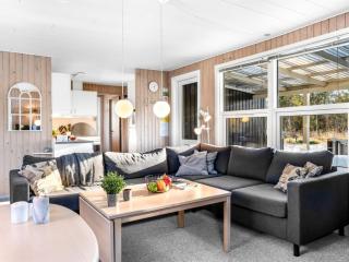 Holiday Home Enken - 450m from the sea by Interhome - 6