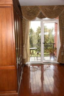 Diplomat Furnished Apartments - 1