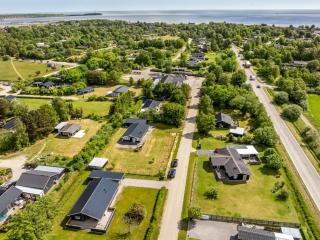 Holiday Home Ebertine - 740m to the inlet by Interhome - 6