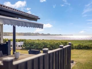 Holiday Home Withger - 20m from the sea by Interhome - 5