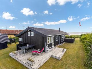 Holiday Home Withger - 20m from the sea by Interhome - 7
