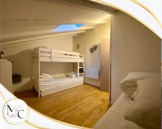 Comfortable duplex with resort view - 9