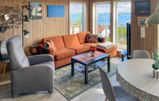 Lovely Home In Sandviga With House Sea View - 7