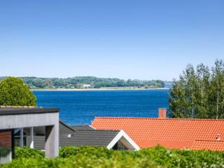 Holiday Home Hoghni - 300m from the sea by Interhome - 3