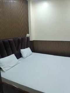 Kanha Guest House - 2