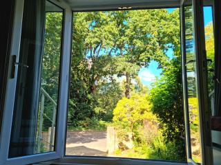 Peaceful Place, Free Parking & Private Entrance - 9