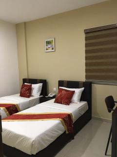 Global Inn Hotel - 6
