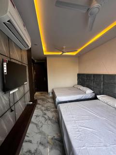 Hotel Kapil Royal Inn - 2