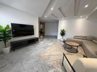 Luxury Hassan 6 - 8