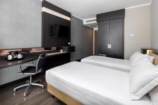 Best Western Premier CHC Airport - 1