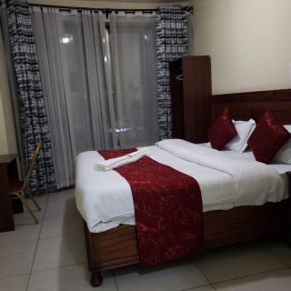 Capital Comfort Hotel - 9