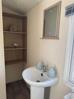 Lovely 6 Berth Caravan At Seawick Holiday Park, Essex Ref 27005Mv - 1