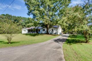 Quiet Countryside Getaway in Appalachian Foothills - 9