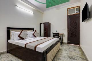 Hotel Sunshine By The Premium Villa - 0