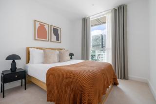 Blueground Canary Wharf open plan nr Wharf LON-164 - 1