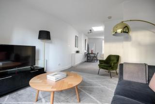 Blueground City of London balcony nr tube LON-437 - 8