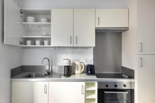 Blueground City of London balcony nr tube LON-437 - 2