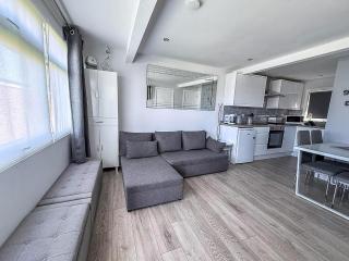 Beautiful Chalet In The Seaside Village Of Scratby, Norfolk Ref 51054S - 5