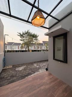 Cozy & Beautiful house in Tembalang - 1