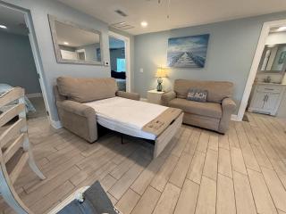 Stingray - Intimate Quaint on Imperial River 1.4 mi. 2 Beach - 4