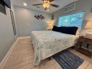 Stingray - Intimate Quaint on Imperial River 1.4 mi. 2 Beach - 2