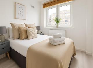 Elegant 2 Bedroom Apartment in Battersea - 9