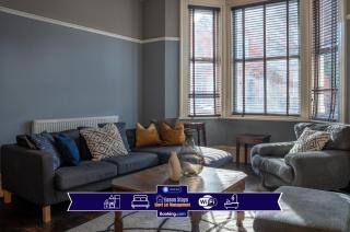6 BDR House By Eason Stays Short Lets & Serviced Accommodation Derby With Free Parking - 0