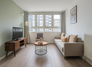 Elegant 2 Bedroom Apartment in Battersea - 5