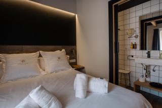 Pou by Seaward Suites - 6
