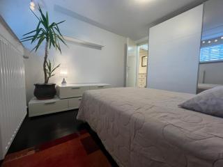 Cozy Pet Friendly Apartment Freshly Renovated - 3