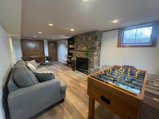 Private Estate, Walk to Princeton Downtown, 3-Bedrooms 2-Bath with Free Parking - 3