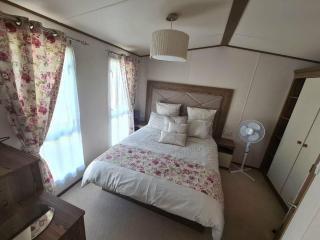 Trecco Bay - Holiday Accommodation 11851 - 6