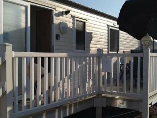 Hayling Island Holiday Park - Meadow Bay Villages - Holiday Accommodation 14426 - 0