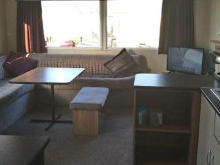 Hayling Island Holiday Park - Meadow Bay Villages - Holiday Accommodation 14426 - 7