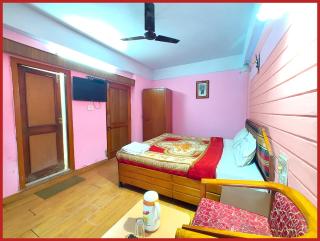Hotel R - Radha - Continental -Mall Road Nainital - Near Naini Lake with Restaurant - Wifi - with Excellent Hospitality - A Luxury Room With Newly Decorated and Renovated Room- Book Now - 1