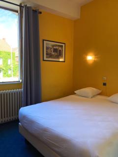 Hostellerie Du Chateau - Châteauneuf - 8