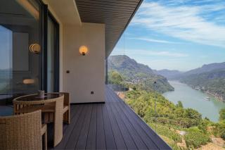 Returning to Season Homestay - 8