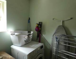 Winter Escape in beautiful English Countryside - Free Private Parking for up to 4 cars, EV Charging Point, Log Burners, Wood Burning Stoves, Tennis Courts, Large Garden area & Lots of nearby things to do! - 3