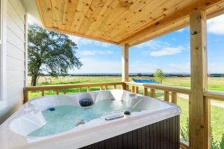 Laurel Court Cottages- A Pickleball Getaway - 0