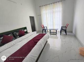 The Royal Queen Hotel - 3