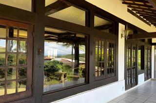 Fabulosa Casa em Cond. próximo a Rua das Pedras - 1