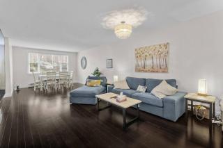 Quidi Vidi King 3 Doubles Parking Office - 5