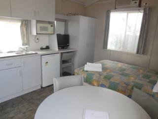 Wodonga Caravan & Cabin Park - Wodonga - 8